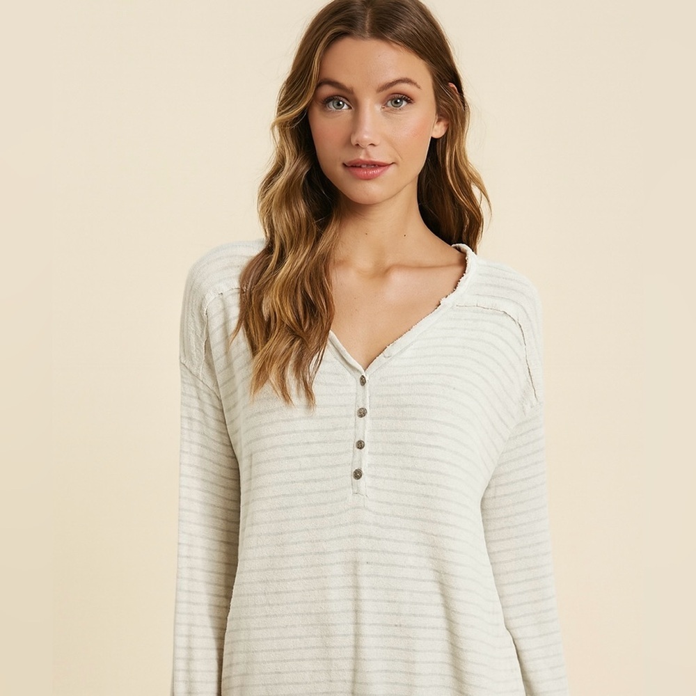 Altar’d State Raw Hem Lightweight Henley Top – Casual Long Sleeve 👚